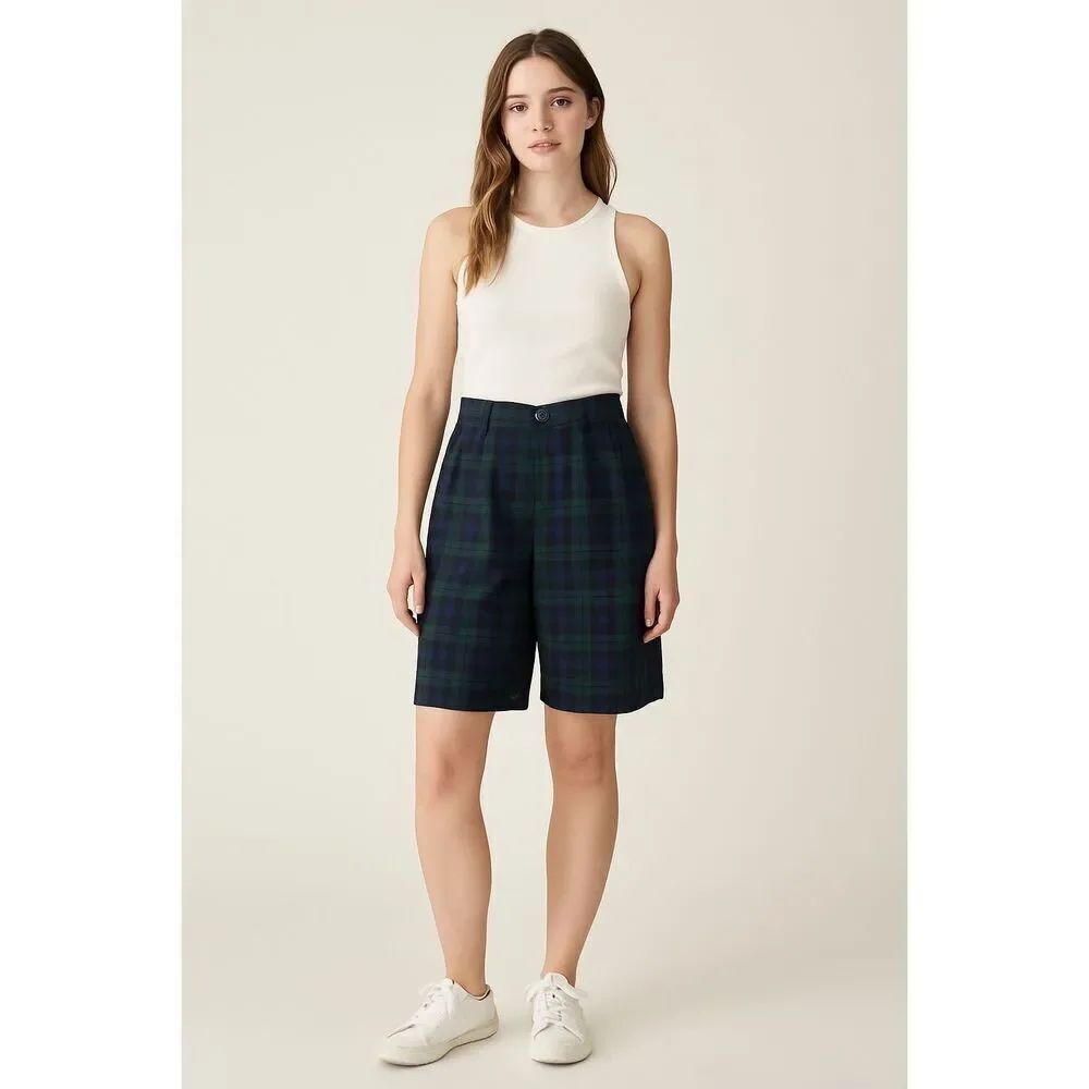 Vintage J.H. Collectables size 8(runs small)wool plaid wide leg shorts
